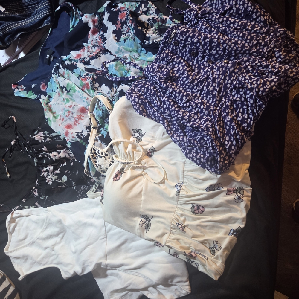 Floral and Abstract Print Women's Tops Collection Dress LOT